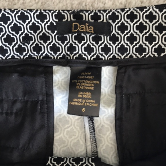 Beautiful clean pants - Picture 5 of 5